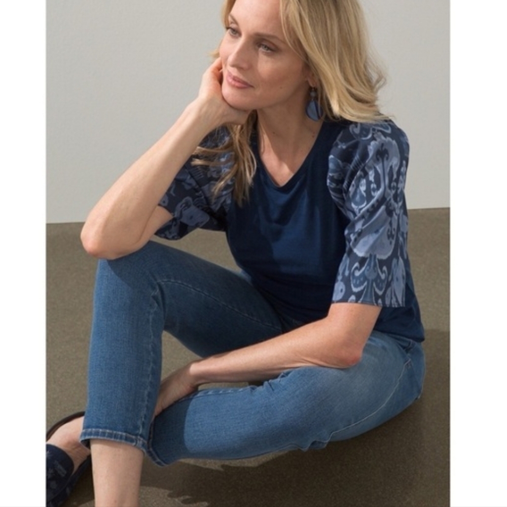 Chico's Indigo Ikat Print puff sleeve top Size Medium